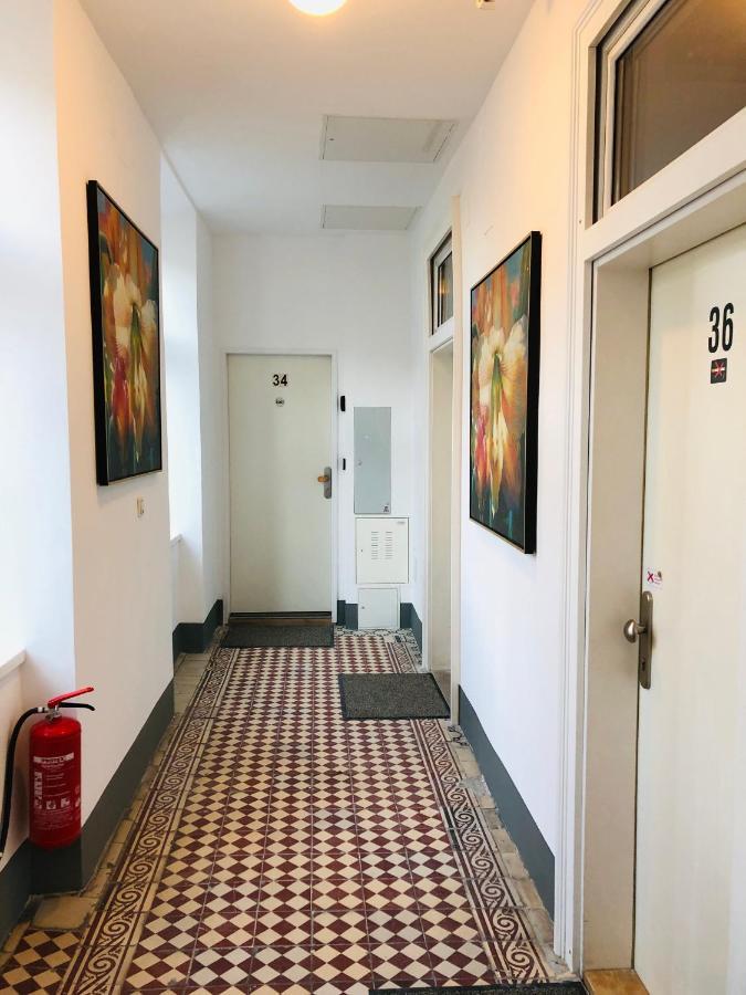 Ajo Vienna Central Room - Contactless Check-In Ngoại thất bức ảnh