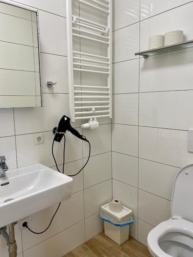 Ajo Vienna Central Room - Contactless Check-In Ngoại thất bức ảnh
