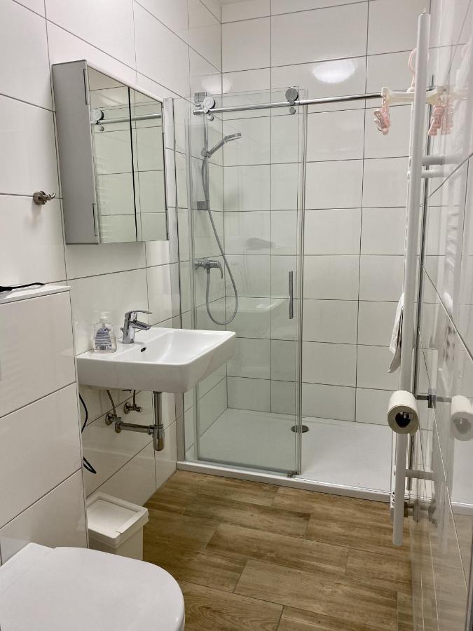 Ajo Vienna Central Room - Contactless Check-In Ngoại thất bức ảnh